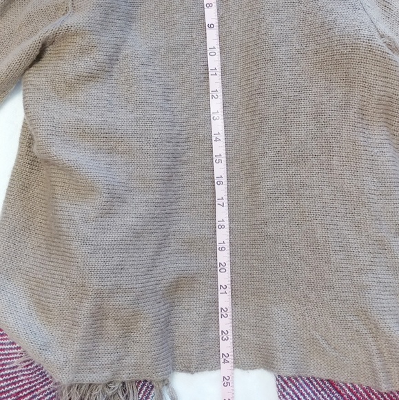 Aztec Print Sweater with Fringe - Picture 7 of 7